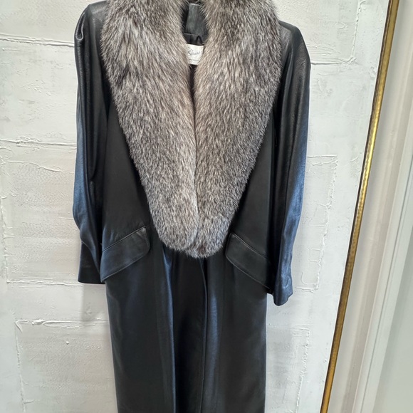 peter caruso Jackets & Blazers - Vintage Peter Caruso leather and fox fur shawl collar!